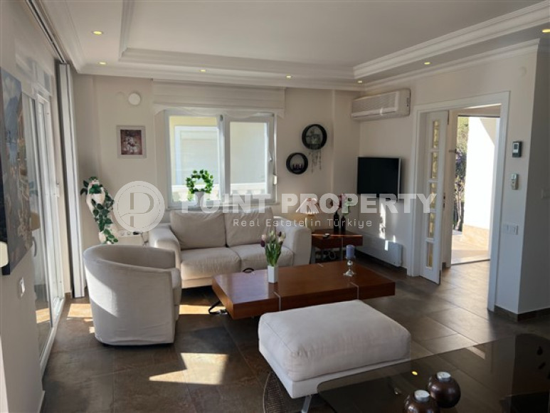 Шикарная трёхэтажная вилла 5+1 с видом, Тепе, Аланья-id-3043-фото-17