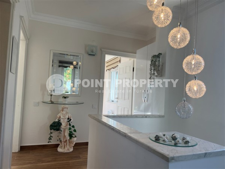 Шикарная трёхэтажная вилла 5+1 с видом, Тепе, Аланья-id-3043-фото-21