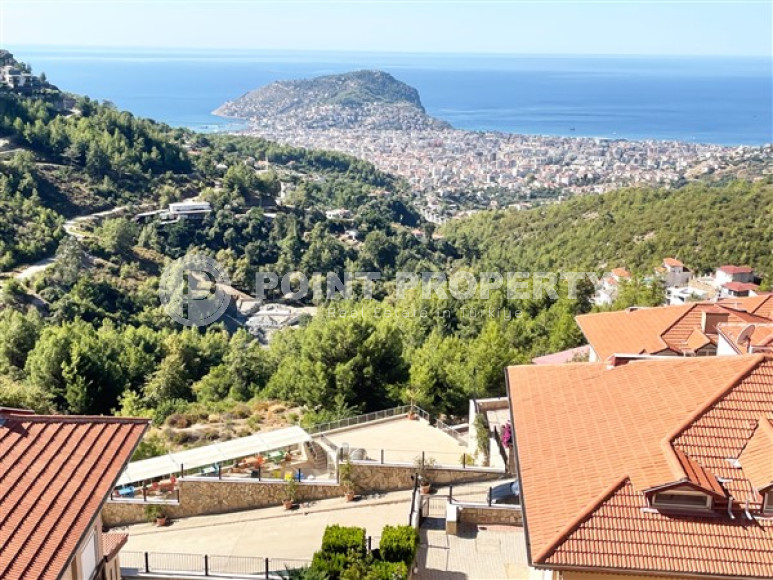 Cozy two-level villa with an interesting layout and sea views, in the center of Alanya, Tepe area-id-3044-photo-6