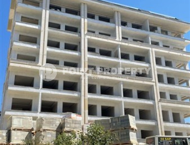 New 1+1 apartment of standard size in a house at the final stage of construction, Avsallar, Alanya-id-3047-photo-4