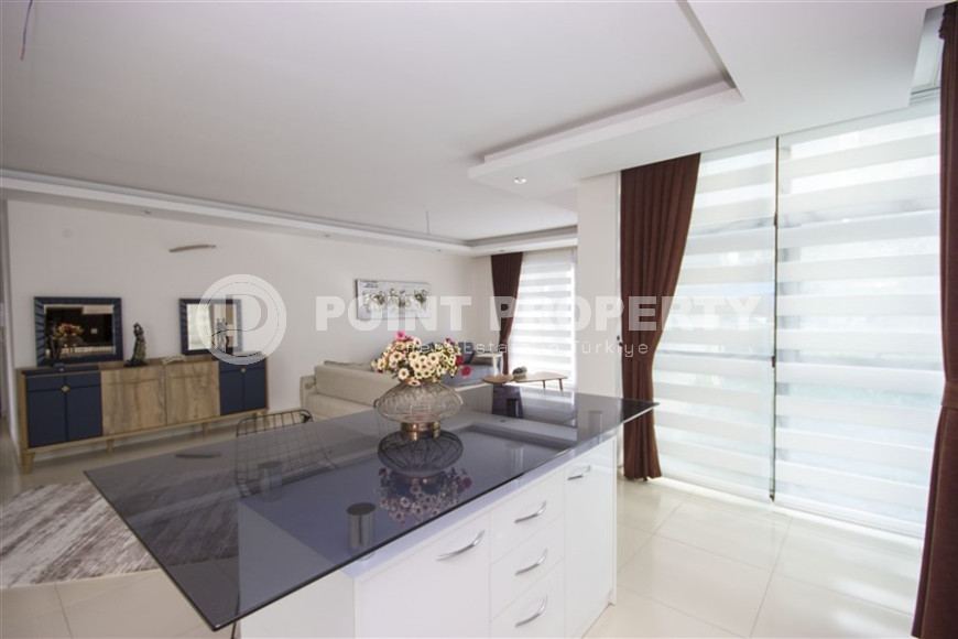 Garden duplex 4+1 with an area of 225 m2 in the Kestel area, just 350 meters from the sea-id-1269-photo-37