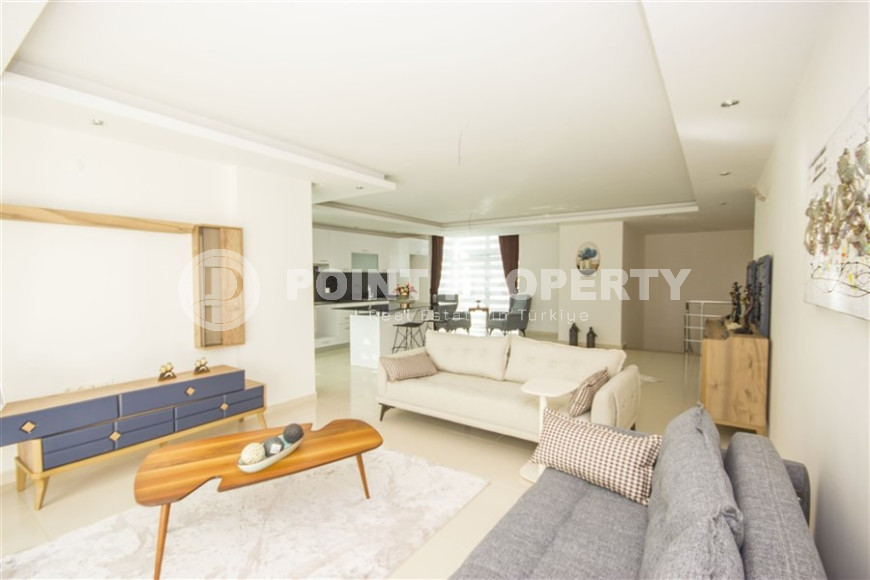 Garden duplex 4+1 with an area of 225 m2 in the Kestel area, just 350 meters from the sea-id-1269-photo-39