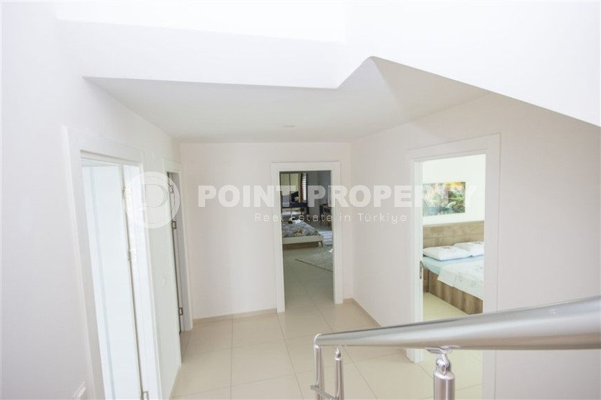 Garden duplex 4+1 with an area of 225 m2 in the Kestel area, just 350 meters from the sea-id-1269-photo-47