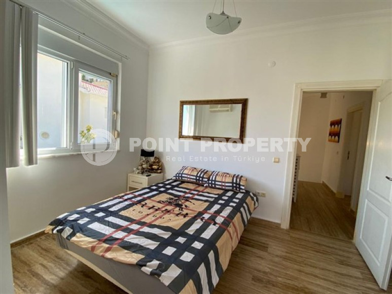 Дуплексная вилла площадью 180 м2 в одном из престижных районов Аланьи, Тепе-id-3053-фото-4