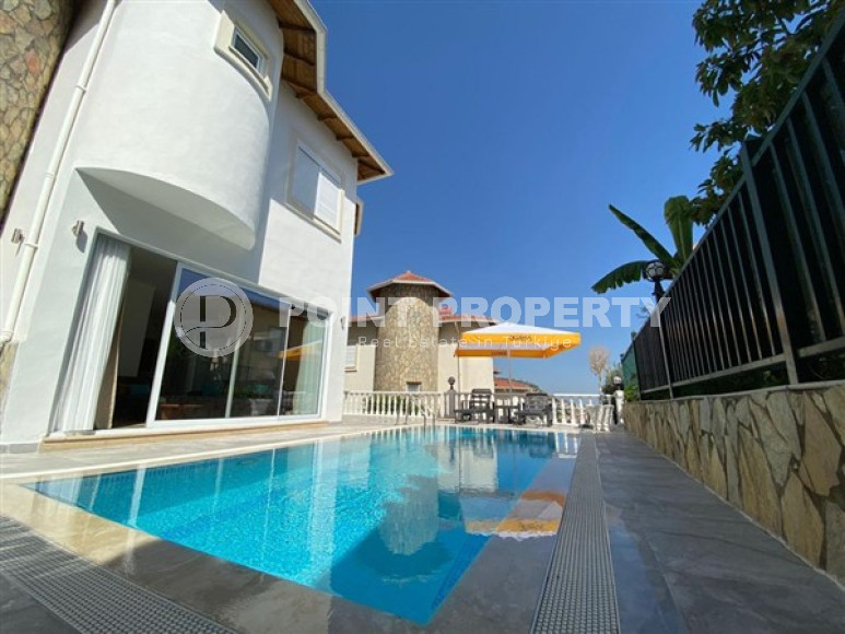 Дуплексная вилла площадью 180 м2 в одном из престижных районов Аланьи, Тепе-id-3053-фото-17