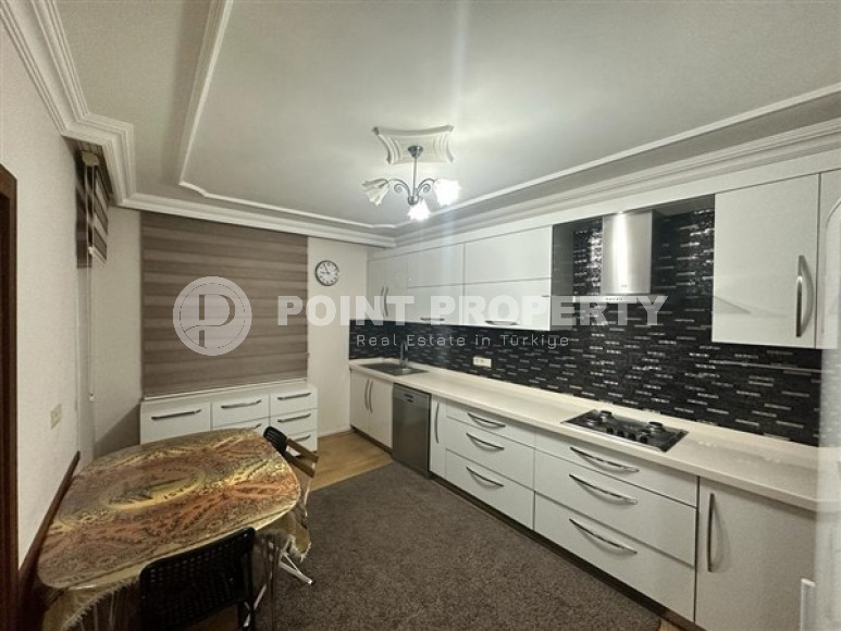 Просторные четырёхкомнатные апартаменты 180 м2 в центре Аланьи, в 750 метрах от первой морской линии-id-3054-фото-4