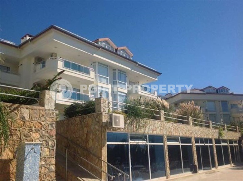 Двухуровневая квартира 3+1 с выходом в сад в комплексе у моря, Конаклы, Аланья-id-3063-фото-18