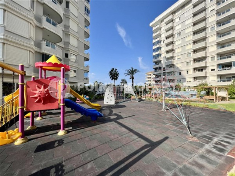 Квартира 3+1 у моря, с большим салоном и балконами с безрамным остеклением, Тосмур, Аланья-id-3064-фото-4