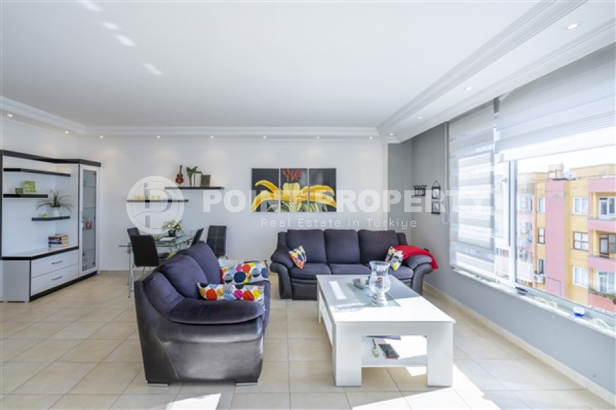 Spacious penthouse 4+2 with sea and mountain views, 225 m2, Oba district. 400 meters to the beach. Suitable for citizenship-id-2552-photo-3