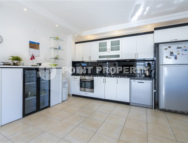 Spacious penthouse 4+2 with sea and mountain views, 225 m2, Oba district. 400 meters to the beach. Suitable for citizenship-id-2552-photo-5