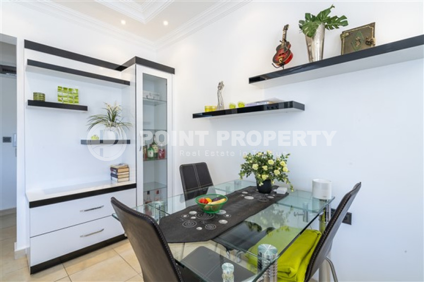 Spacious penthouse 4+2 with sea and mountain views, 225 m2, Oba district. 400 meters to the beach. Suitable for citizenship-id-2552-photo-6