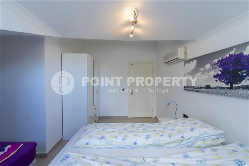 Spacious penthouse 4+2 with sea and mountain views, 225 m2, Oba district. 400 meters to the beach. Suitable for citizenship-id-2552-photo-23