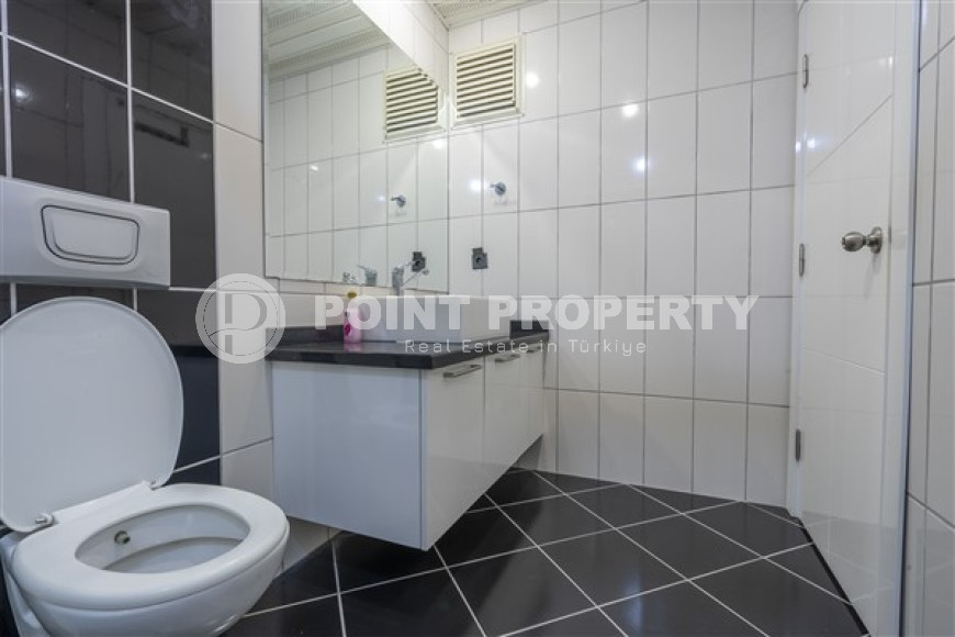 Spacious penthouse 4+2 with sea and mountain views, 225 m2, Oba district. 400 meters to the beach. Suitable for citizenship-id-2552-photo-27