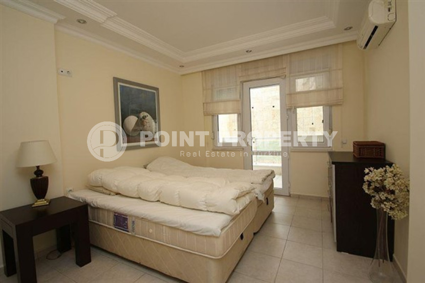 Трёхкомнатная светлая квартира 100 м2, центр Аланьи, первый этаж с видом на сад-id-3071-фото-8