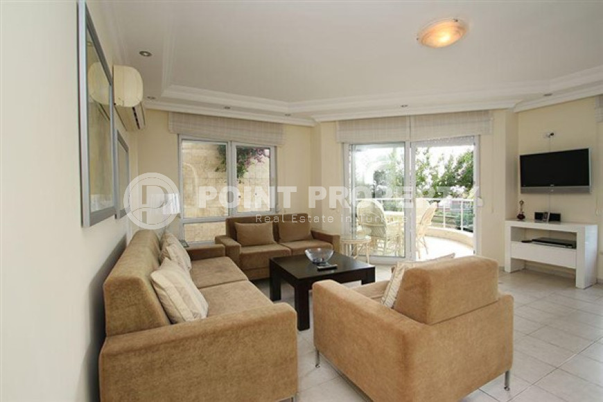 Трёхкомнатная светлая квартира 100 м2, центр Аланьи, первый этаж с видом на сад-id-3071-фото-12