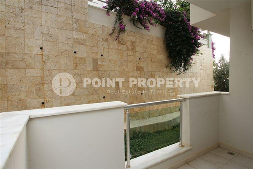 Трёхкомнатная светлая квартира 100 м2, центр Аланьи, первый этаж с видом на сад-id-3071-фото-13