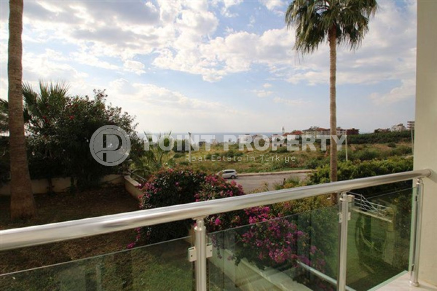 Трёхкомнатная светлая квартира 100 м2, центр Аланьи, первый этаж с видом на сад-id-3071-фото-14