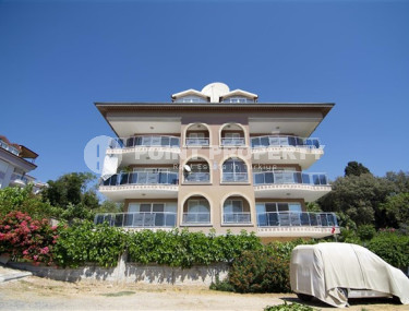 Комфортабельный дуплекс с большой площадью 200 м2, центр Аланьи, с тремя ванными комнатами-id-3072-фото-2