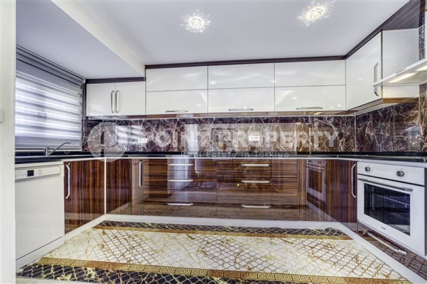 Дизайнерский дуплекс площадью 195 м2 в резиденции 2015 года, Кестель, Аланья-id-3076-фото-27