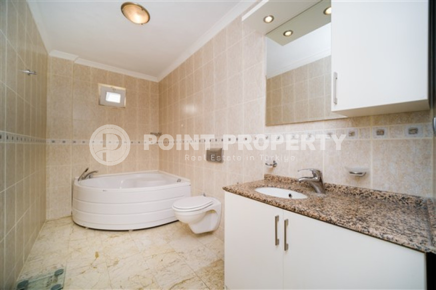 Очаровательная дуплексная вилла с двумя просторными балконами, центр Аланьи, Тепе-id-3079-фото-13