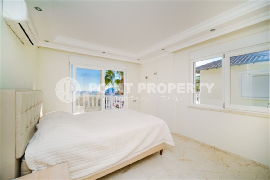 Очаровательная дуплексная вилла с двумя просторными балконами, центр Аланьи, Тепе-id-3079-фото-14