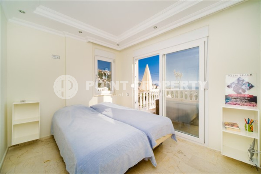 Очаровательная дуплексная вилла с двумя просторными балконами, центр Аланьи, Тепе-id-3079-фото-16