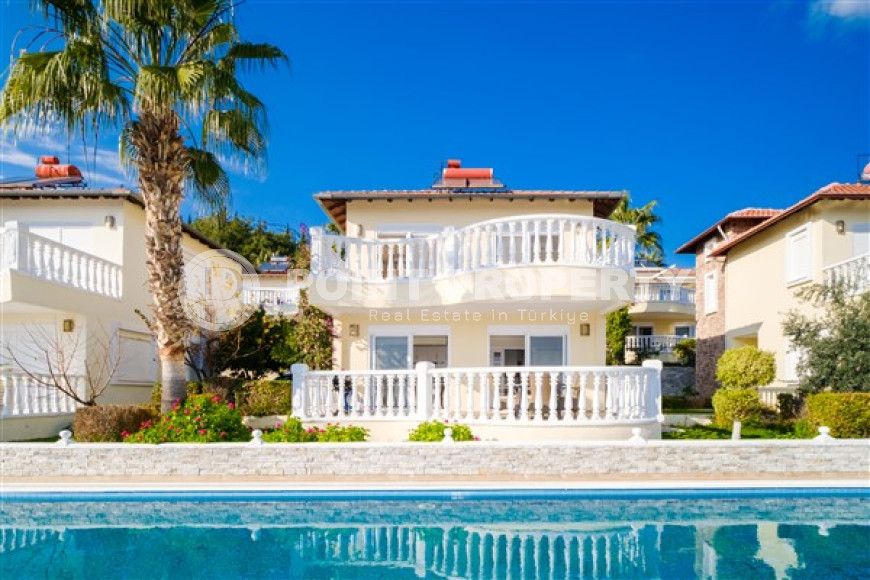 Очаровательная дуплексная вилла с двумя просторными балконами, центр Аланьи, Тепе-id-3079-фото-22