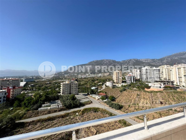 Spacious apartment with mountain and sea views in Mahmutlar 210 sq.m.-id-1273-photo-3