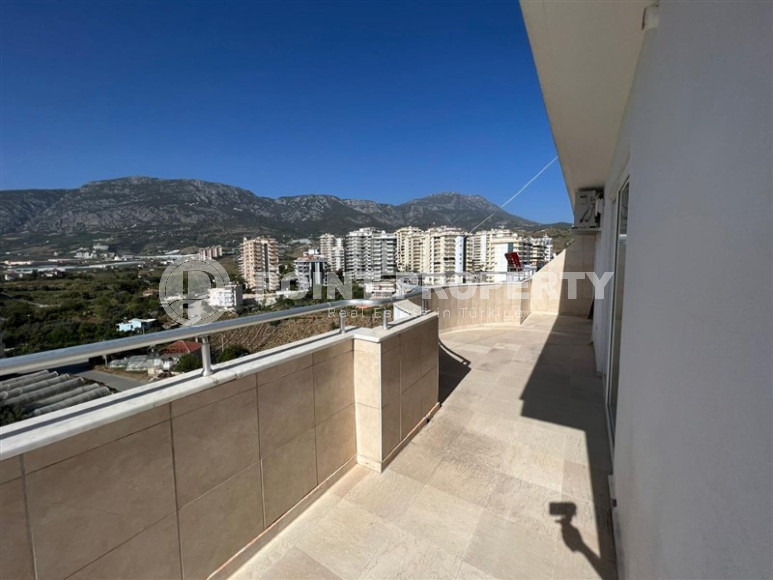 Spacious apartment with mountain and sea views in Mahmutlar 210 sq.m.-id-1273-photo-5