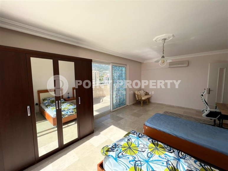 Spacious apartment with mountain and sea views in Mahmutlar 210 sq.m.-id-1273-photo-6