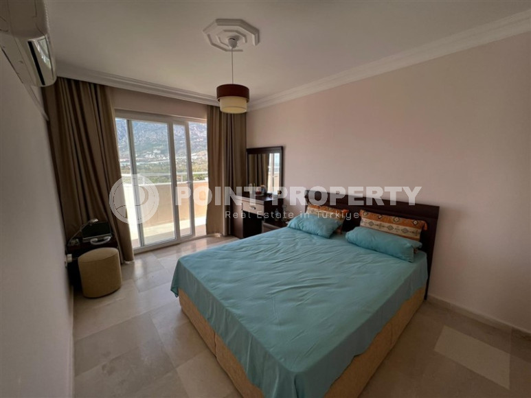 Spacious apartment with mountain and sea views in Mahmutlar 210 sq.m.-id-1273-photo-10