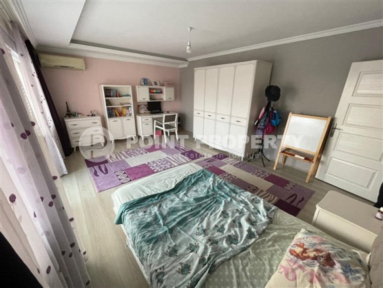 Huge 6 bedroom duplex apartment at an attractive price in Oba, Alanya-id-3090-photo-15