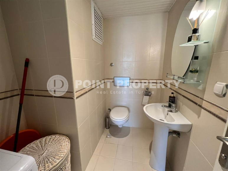 Spacious apartment with mountain and sea views in Mahmutlar 210 sq.m.-id-1273-photo-16