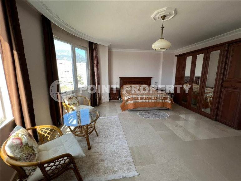 Spacious apartment with mountain and sea views in Mahmutlar 210 sq.m.-id-1273-photo-21