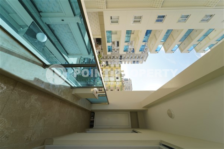 Luxurious apartment 130 m² in a new residence with a shopping complex, Mahmutlar, Alanya-id-3099-photo-6