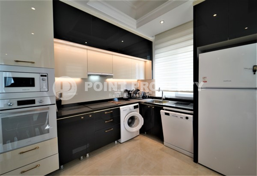 Luxurious apartment 130 m² in a new residence with a shopping complex, Mahmutlar, Alanya-id-3099-photo-11