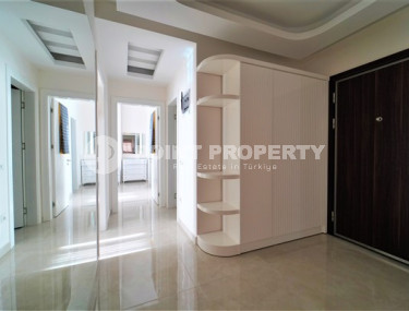 Spacious three-room apartment 125 m² in a complex with excellent infrastructure, Mahmutlar, Alanya-id-3100-photo-2