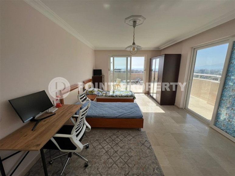 Spacious apartment with mountain and sea views in Mahmutlar 210 sq.m.-id-1273-photo-35