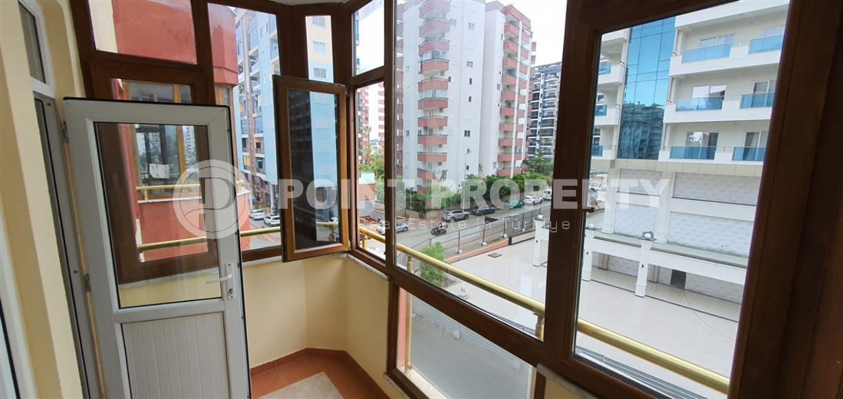 Недорогая трёхкомнатная квартира в 450 метрах от моря, Махмутлар, Аланья-id-3103-фото-2