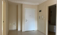 Three-room inexpensive apartment in light colors, unfurnished, Mahmutlar, Alanya-id-3104-photo-4