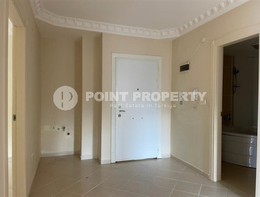 Three-room inexpensive apartment in light colors, unfurnished, Mahmutlar, Alanya-id-3104-photo-4