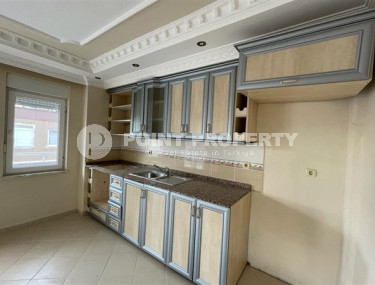 Three-room inexpensive apartment in light colors, unfurnished, Mahmutlar, Alanya-id-3104-photo-1