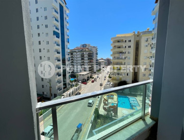 Urgent sale of an apartment in Mahmutlar 1+1 with furniture and appliances, 70 sq.m.-id-1274-photo-4