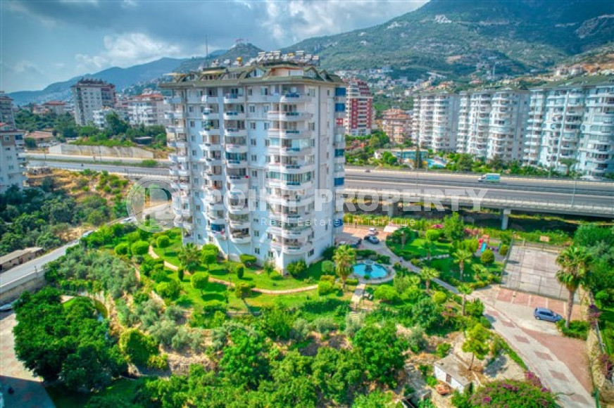 Spacious duplex apartment 310 m2 in Cikcilli area, Alanya-id-3106-photo-1