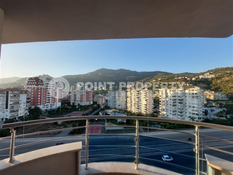 Spacious duplex apartment 310 m2 in Cikcilli area, Alanya-id-3106-photo-4