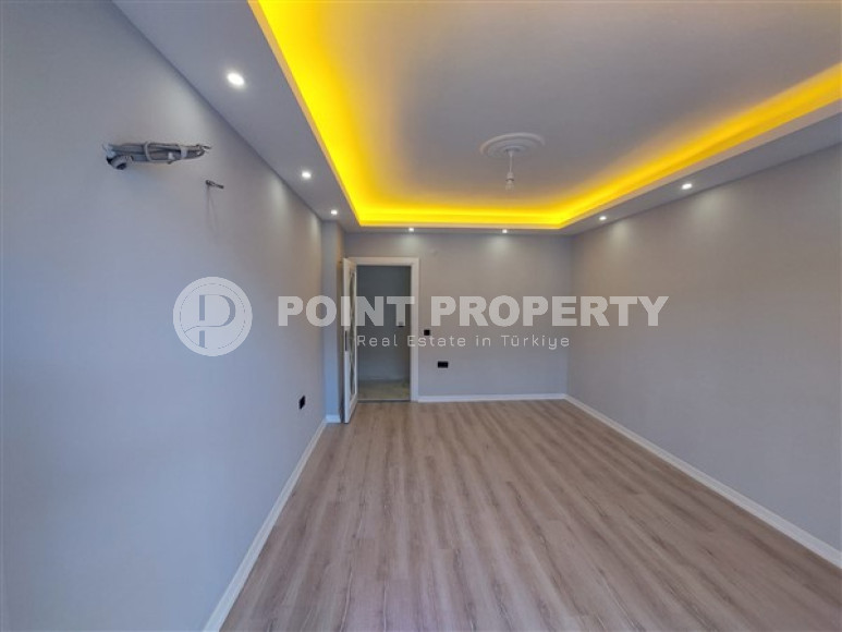 Spacious duplex apartment 310 m2 in Cikcilli area, Alanya-id-3106-photo-12
