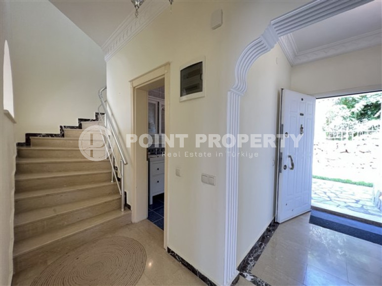 Luxurious two-level villa 3+1 on a plot of 618 m², Konakli, Alanya-id-3110-photo-8