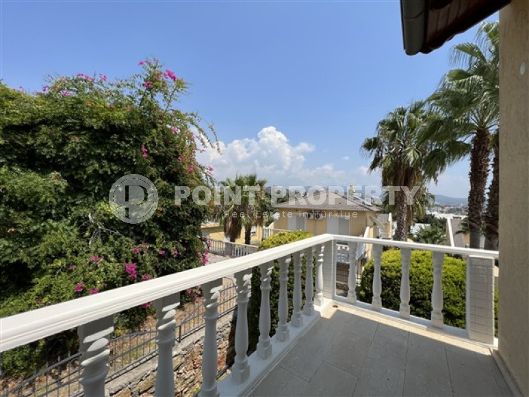 Luxurious two-level villa 3+1 on a plot of 618 m², Konakli, Alanya-id-3110-photo-14