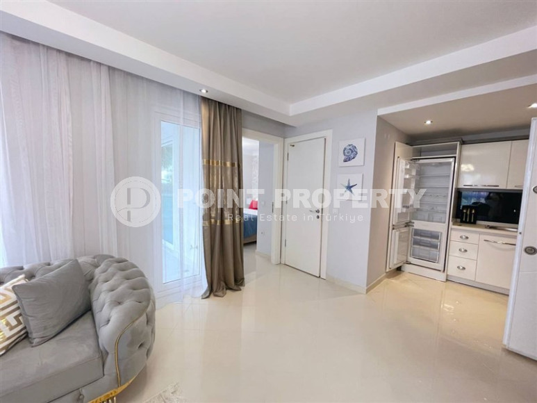 Apartment 1+1 renovated and luxuriously furnished, Oba, Alanya-id-3112-photo-3