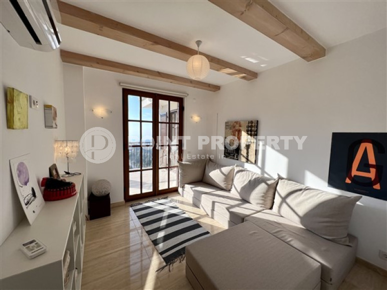 Сказочная трёхэтажная вилла 390 м² с обстановкой в европейском стиле и венецианскими окнами, Бекташ, Аланья-id-3120-фото-11